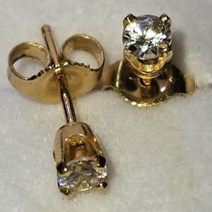 14k yellow gold 1/4 CTTW Genuine Diamond